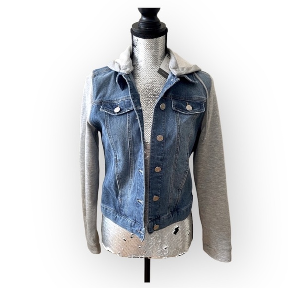LOVE Tree Denim Jacket . NEW with tags. - Picture 1 of 6